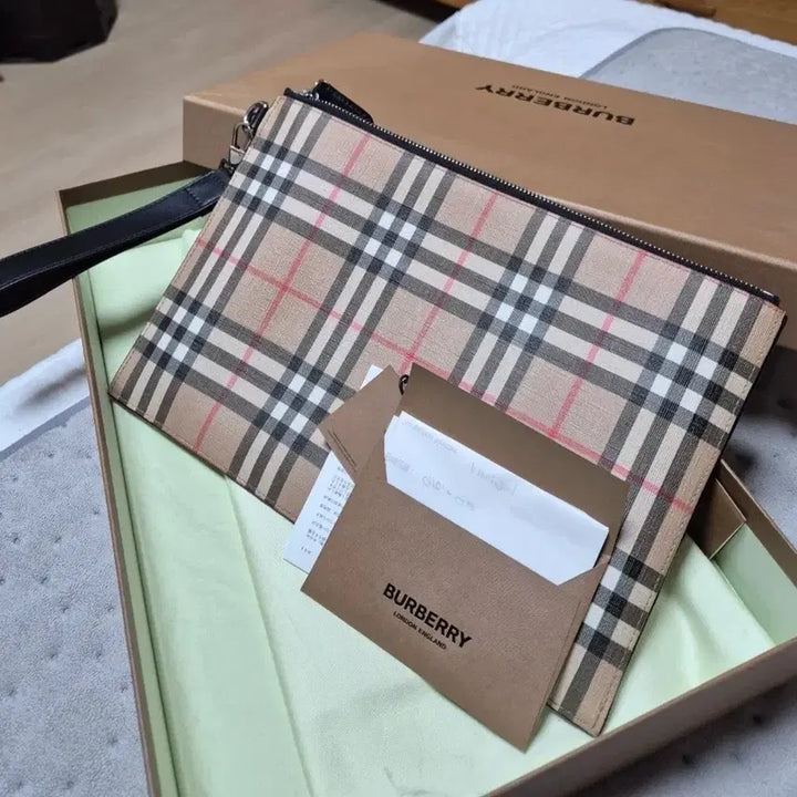 [BUNJANG] Burberry Clutch / 버버리 클러치 정품