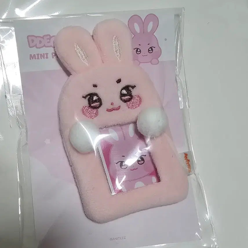 [SOLD OUT] [BUNJANG] ATEEZ Seonghwa Mini Photocard Holder Bunny Pink / 미니포토홀더 떵별이 에이티즈 성화