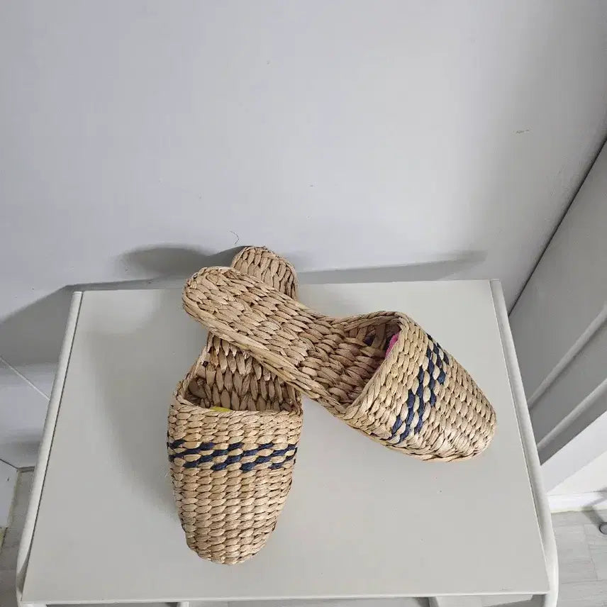 [BUNJANG] 2 Pairs of Seagrass Striped Slippers / 왕골 슬리퍼 두켤레