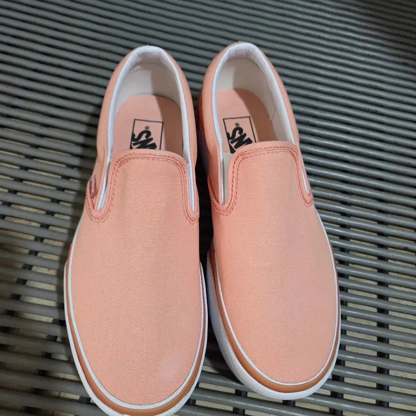 [BUNJANG] Vans Classic Slip-On Tropical Peach Shoes / 반스 클래식 슬립온 (트로피컬피치)