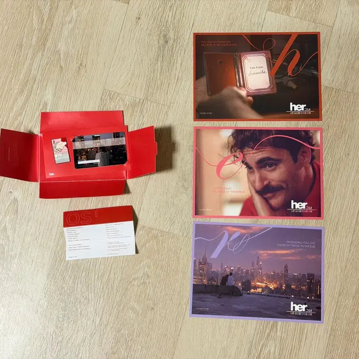 [BUNJANG] Her (그녀) Goods Package Badge + Postcard Set / <her 그녀> 굿즈패키지 뱃지+엽서 세트