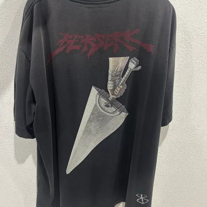 [BUNJANG] POLIUTER Berserk Berserker T-Shirt Size 3 / [3] 폴리테루 베르세르크 버서커 티셔츠