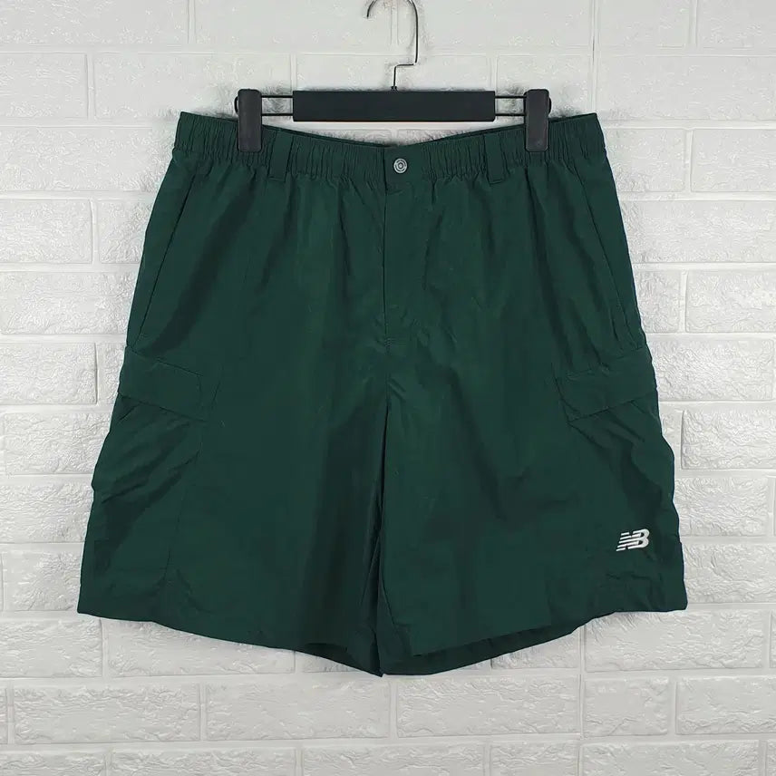 [BUNJANG] New Balance Cargo Shorts Size 35-36 / [35-36]뉴발란스 카고 반바지