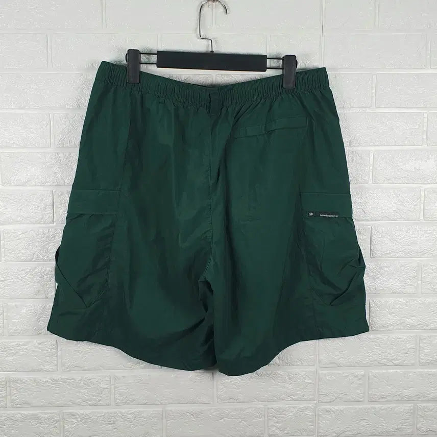 [BUNJANG] New Balance Cargo Shorts Size 35-36 / [35-36]뉴발란스 카고 반바지