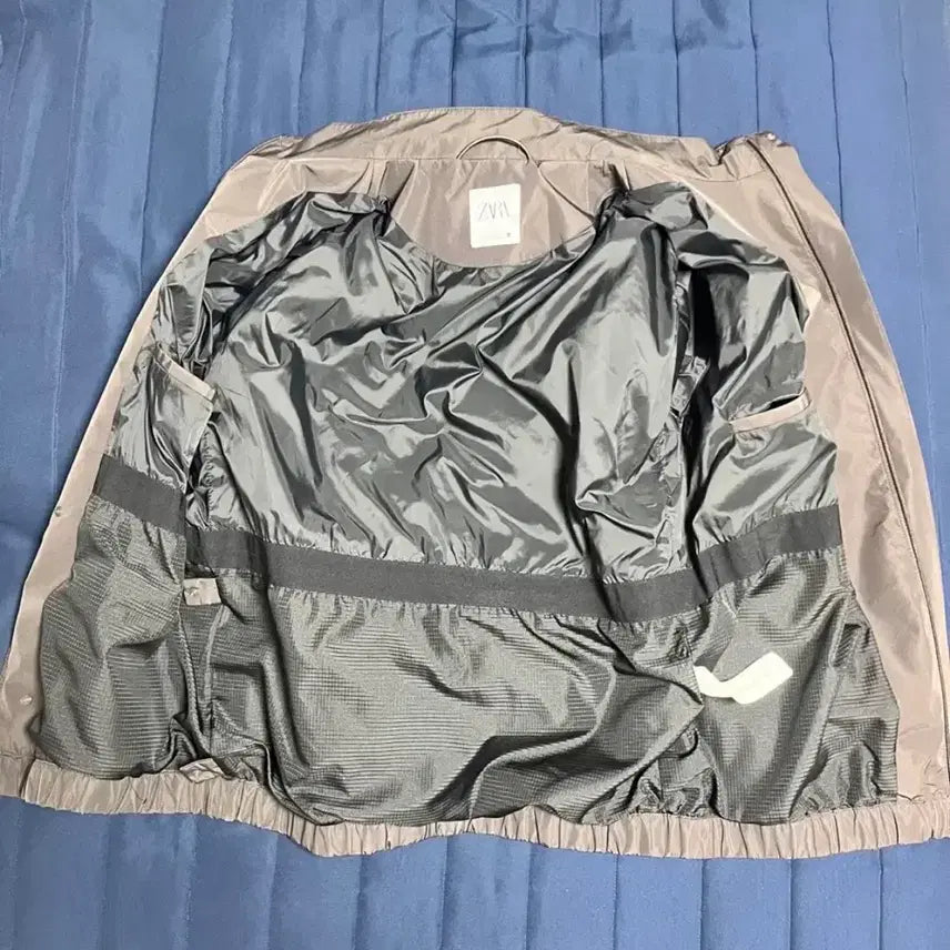[BUNJANG] Zara Gorpcore Technical Windbreaker Bomber Jacket - Size L / 자라 고프코어 테크니컬 바람막이 봄버 L사이즈