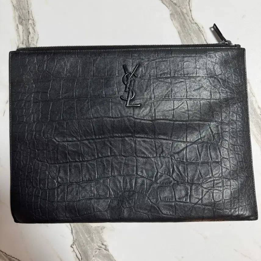 [BUNJANG] Saint Laurent Crocodile Embossed Clutch / 생로랑 크로커다일 클러치