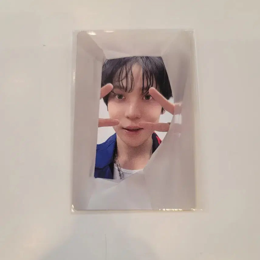 [BUNJANG] ATEEZ Wooyoung Stamp Photocard / 애니티즈 스탬프 포카 윤호 에이티즈