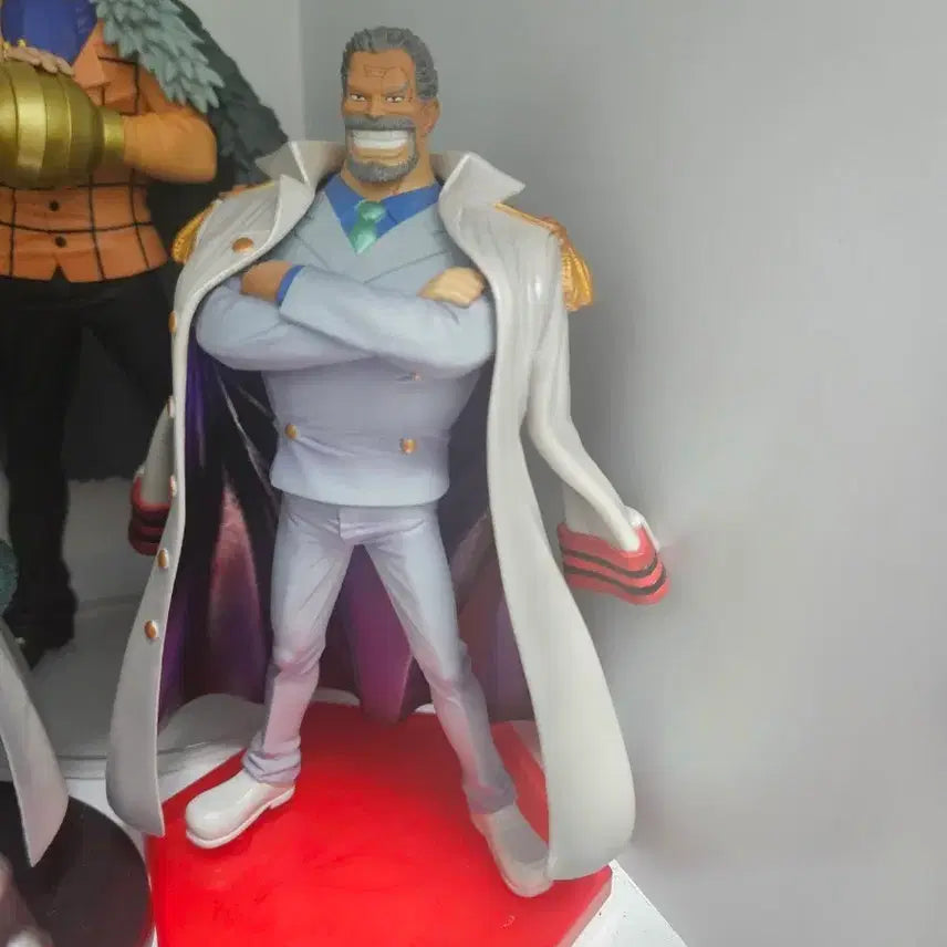 [BUNJANG] One Piece Monkey D. Garp Figure / 원피스 몽키 D 거프 피규어