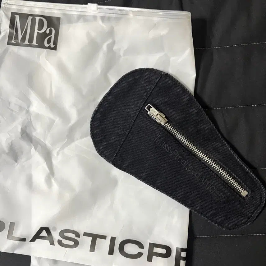 [BUNJANG] Plastic Product Waist Pouch / 플라스틱프로덕트 허리파우치