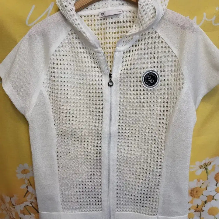 [BUNJANG] JOY White Mesh Hooded Zip-Up Short Sleeve Top 100L / JOY 화이트 메쉬 후드 집업 반팔100L
