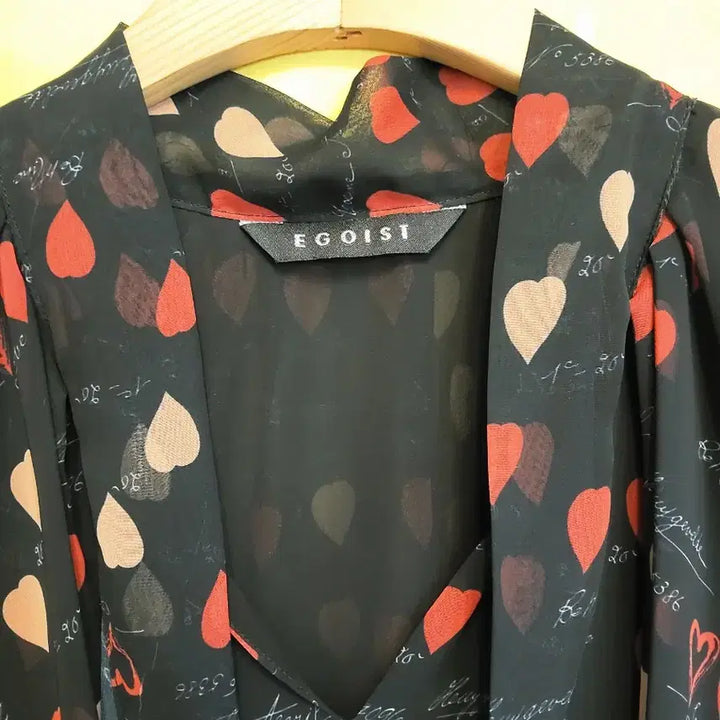 [BUNJANG] Egoist See-through Sleeveless Blouse (Free Size) / 에고이스트 시스루 민소매블라우스F