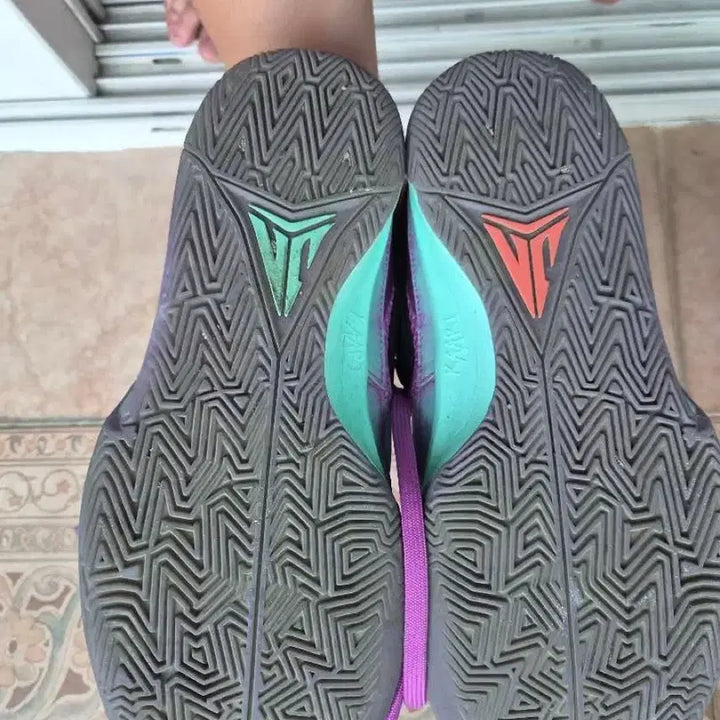 [BUNJANG] Nike Ja 1 Christmas Basketball Shoes / 나이키 자1 크리스마스 농구화