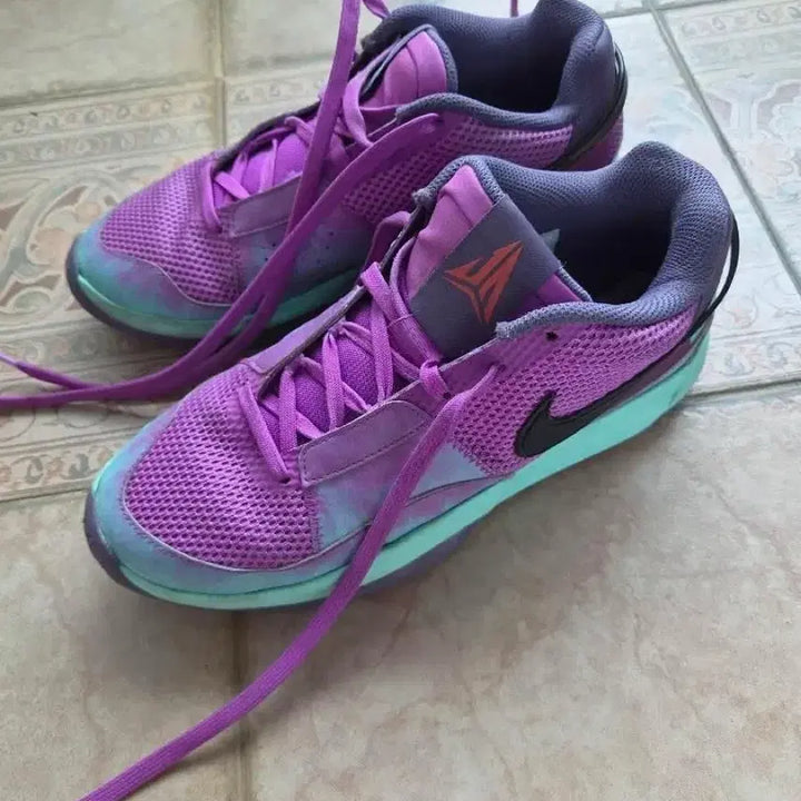 [BUNJANG] Nike Ja 1 Christmas Basketball Shoes / 나이키 자1 크리스마스 농구화