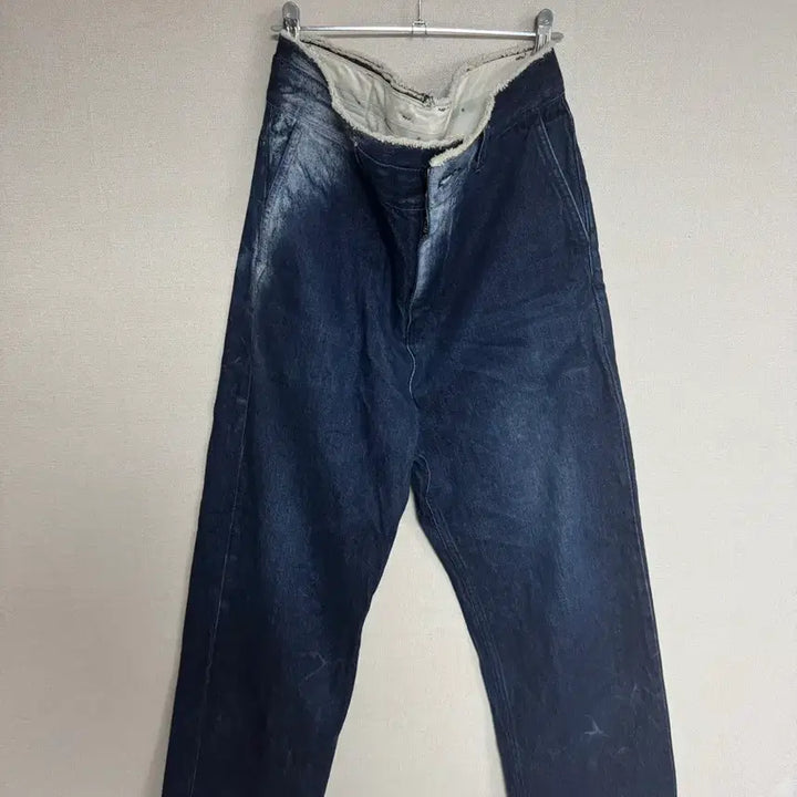 [BUNJANG] Ader Error A4 Size Denim Jeans / 아더에러데님