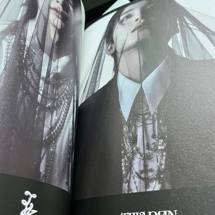 [BUNJANG] SEVENTEEN Jeonghan Wonwoo This Man Album 2 Types / [새상품] 세븐틴 정한 원우 This Man 2종 (사은품 포함)