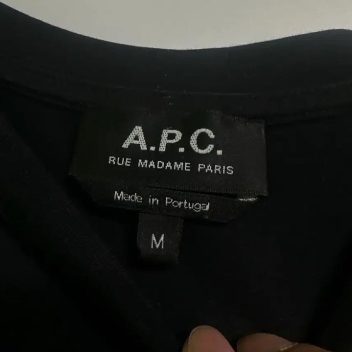 [BUNJANG] A.P.C. Black Short Sleeve T-Shirt / A.P.C. 블랙 반팔 티셔츠