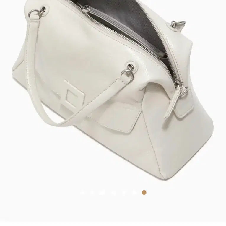 [BUNJANG] Loose &amp; Lounge Parma Tote Bag Ivory M / [새상품] 루즈앤라운지 파르마 토트백 아이보리 M