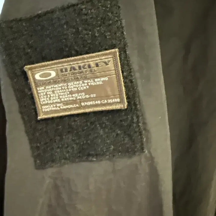 [BUNJANG] Oakley Black Windbreaker Anorak XL / 오클리 블랙 바람막이 XL 아노락
