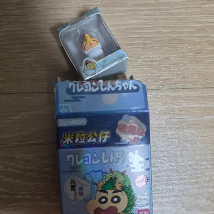 [BUNJANG] Crayon Shin-chan Dragon Hat Crayon Shin-chan Stuffed Toy Bundle Set / 크레용 신짱 쌀알피규어