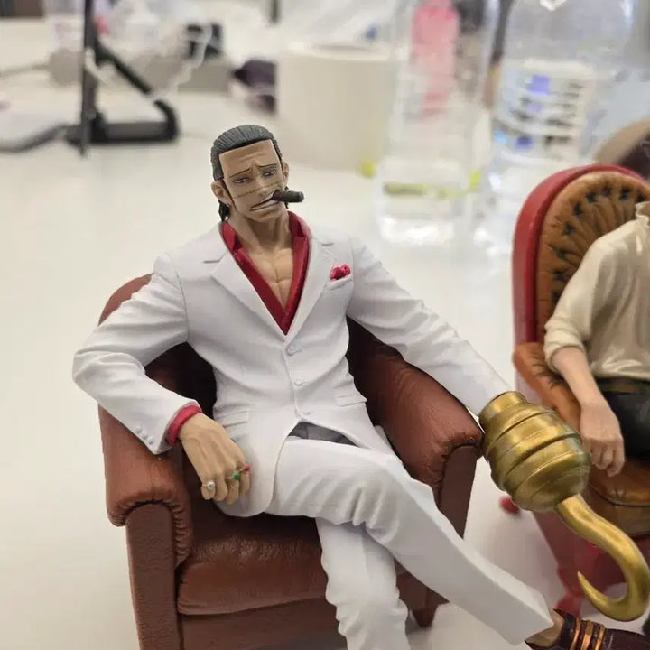 [BUNJANG] One Piece Crocodile Mihawk Seated Figure Bundle Set / 원피스) CXC 크로커다일 미호크 좌상 일괄