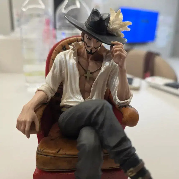 [BUNJANG] One Piece Crocodile Mihawk Seated Figure Bundle Set / 원피스) CXC 크로커다일 미호크 좌상 일괄