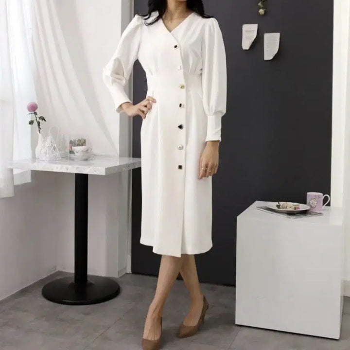 [BUNJANG] Puff Sleeve Jewel Button Long Dress White M / [새상품]퍼프 보석단추 롱원피스/화이트 M