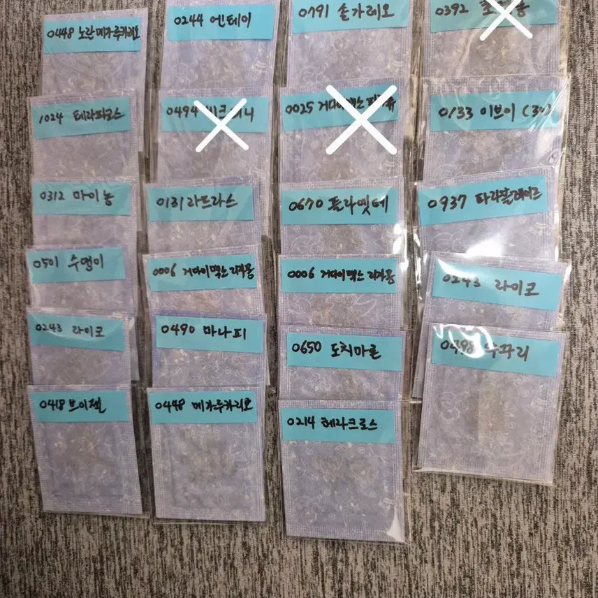 [BUNJANG] Pokemon Stickers - Series 5 - 30th Anniversary Mewtwo, Mew, and Pixel Variants - For Trade / 포켓몬 띠부씰 시즌5 교환 30주년 뮤츠 뮤 등등<=>픽셀 교환