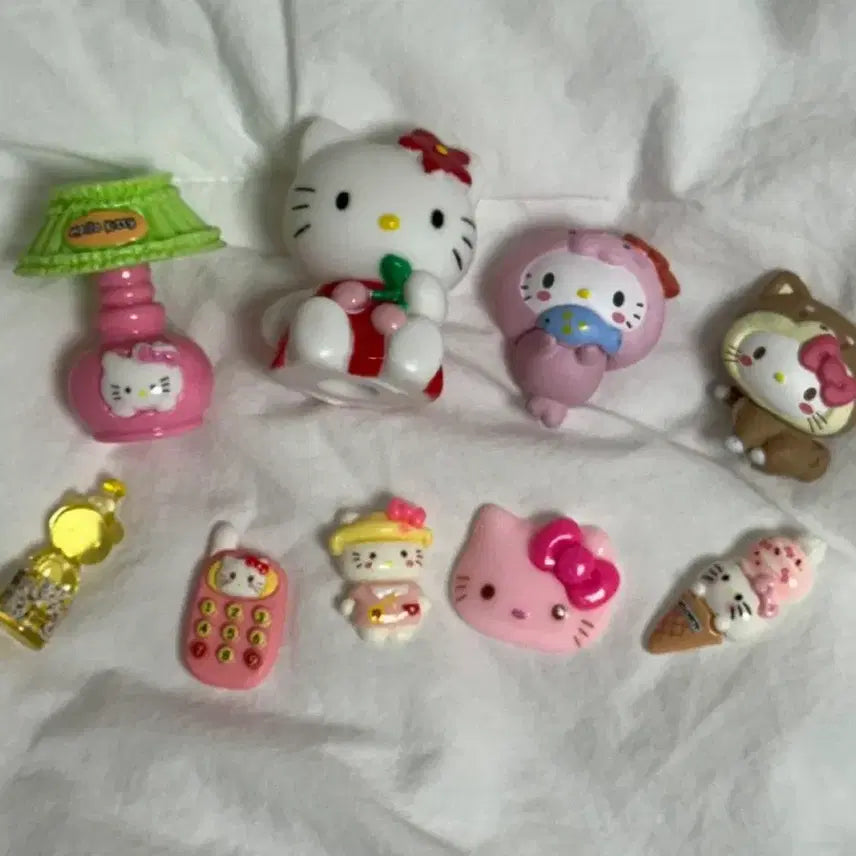 [BUNJANG] Hello Kitty Miniature Figure Bundle Set / 키티 헬로키티 미니어쳐 피규어 일괄