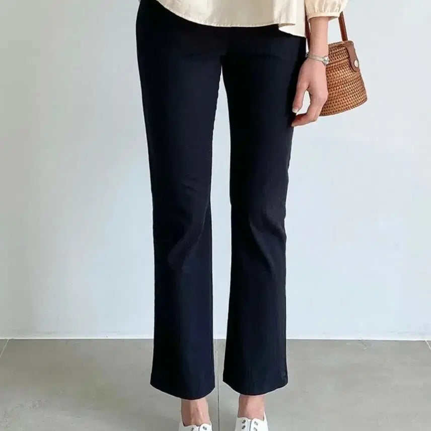 [BUNJANG] Cotton Spandex Semi Bootcut Pants (Lilac/Ivory White/Black) - Set of 3 / 3개 일괄 코튼 스판 세미 부츠컷 바지 (연보라/아이보리 화이트/블랙)