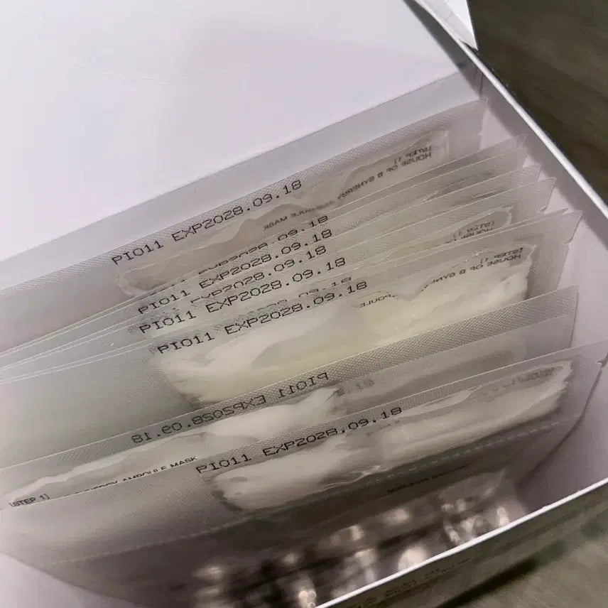 [BUNJANG] House of B Gluta-C Face Film (12 Sheets) / 하우스오브비 글루타치온 페이스필름 12매입