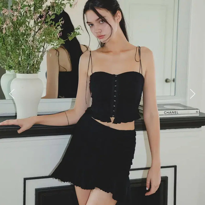 [BUNJANG] Not Your Roses Lace Bustier Sleeveless Top / 낫유어로즈 슬리브리스 Lace bustier sleeveless