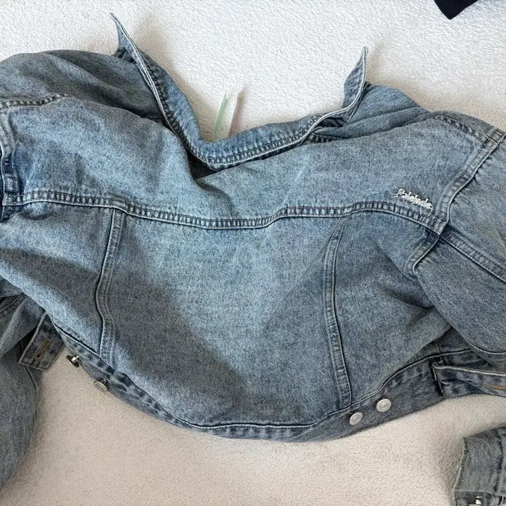 [BUNJANG] Pale Jades Crop Denim Jacket (Yeonbin Version) / 윤비누 착용 버전) 페일제이드 페제 크롭 데님 청자켓