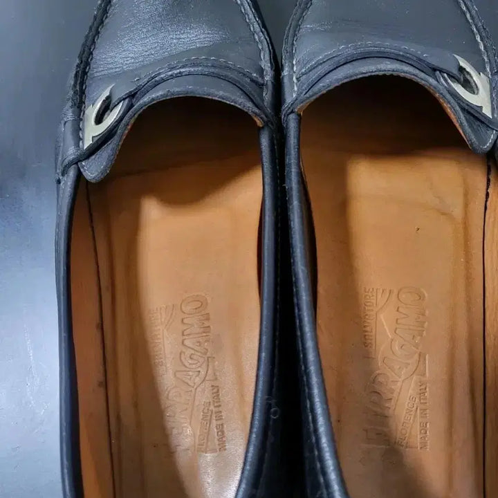 [BUNJANG] Salvatore Ferragamo Gancini Leather Loafers / (정품)페라가모 간치니 2종 여성 로퍼 36사이즈 미우미우로퍼