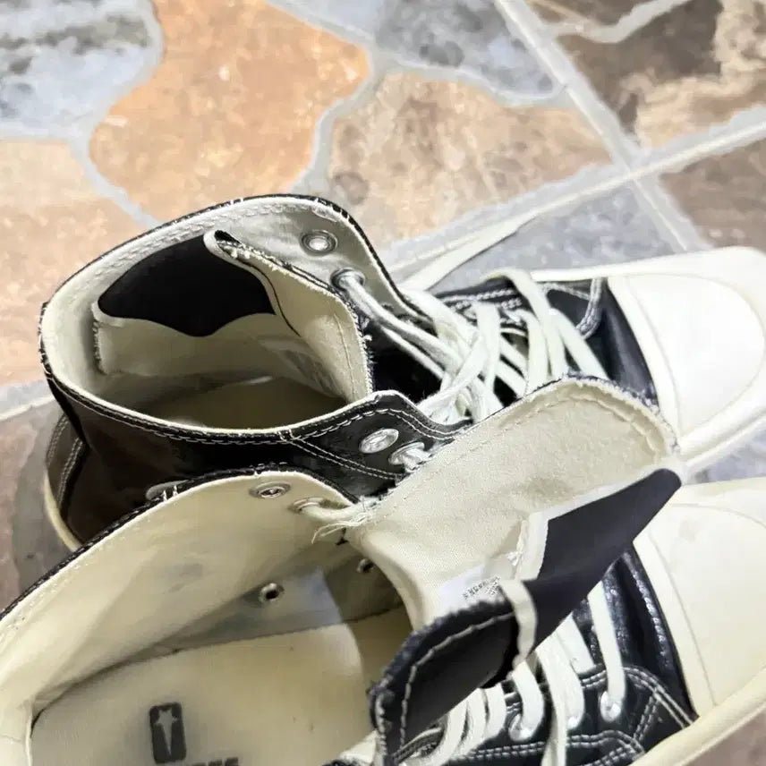 [BUNJANG] Converse x Dark Shadow Tebo Dark Chuck 70 High Black Lacquered Denim / 컨버스x다크쉐도우 터보다크 척70 하이 블랙 래커드 데님