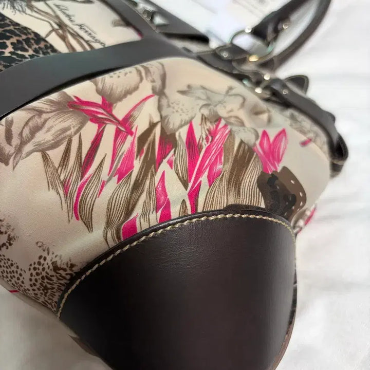 [BUNJANG] Salvatore Ferragamo Savannah Animal Flap Tote Bag / 살바토레 페라가모 백