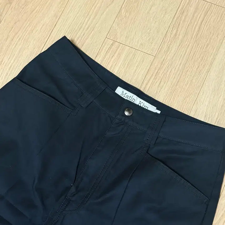 [BUNJANG] Matinkim Knee Point Tuck Wide Pants Charcoal / (새상품) 마뗑킴 KNEE POINT TUCK WIDE PANTS