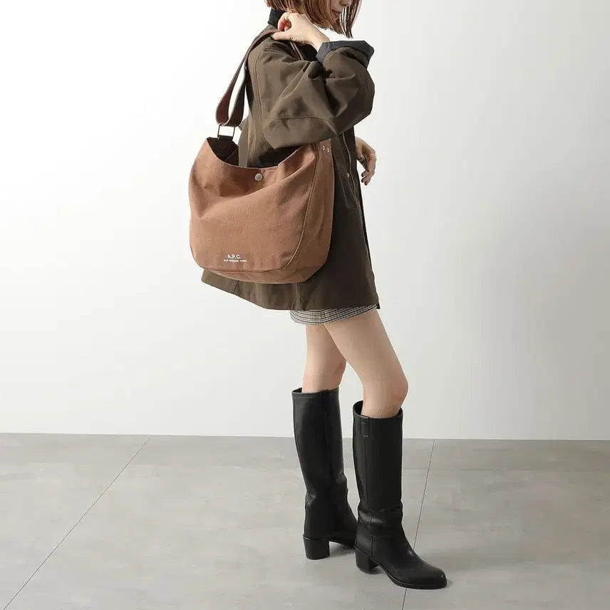 [BUNJANG] APC A.P.C. Journal Bag Large Brown / (새상품60%할인)APC 아페쎄 정품 저널백 라지사이즈 브라운