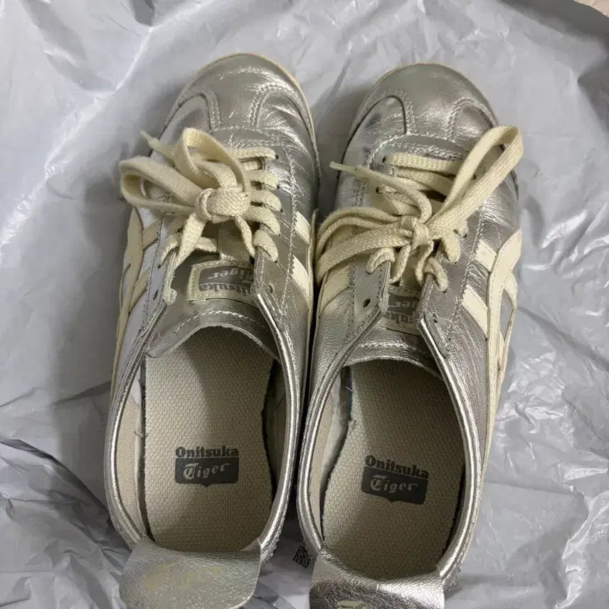 [BUNJANG] Onitsuka Tiger Mexico 66 Silver Sneakers (240mm) / 오니츠카 타이거 맥시코 66 실버 240