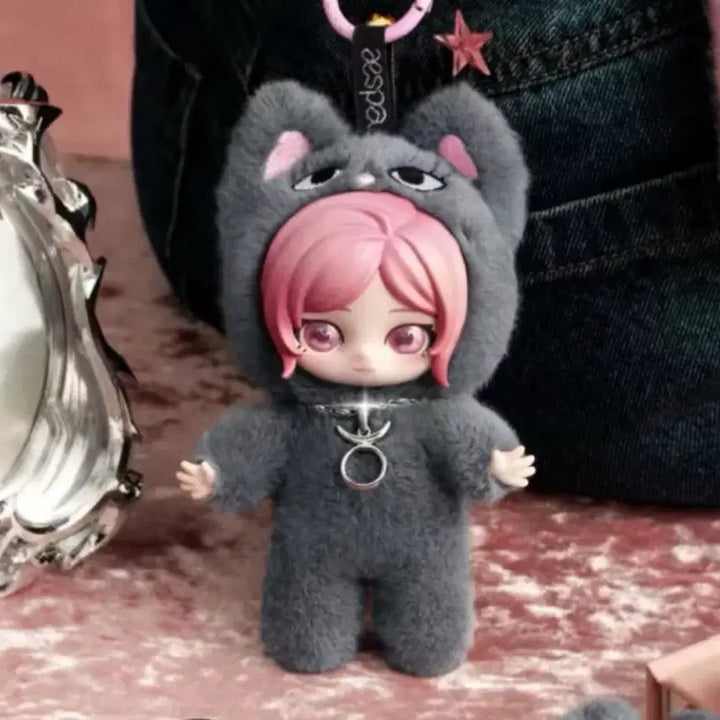 [BUNJANG] Pop Mart aespa Fluffy Club Series Giselle Doll Keychain / 팝마트 aespa 플러피 클럽 시리즈 인형 키링 지젤