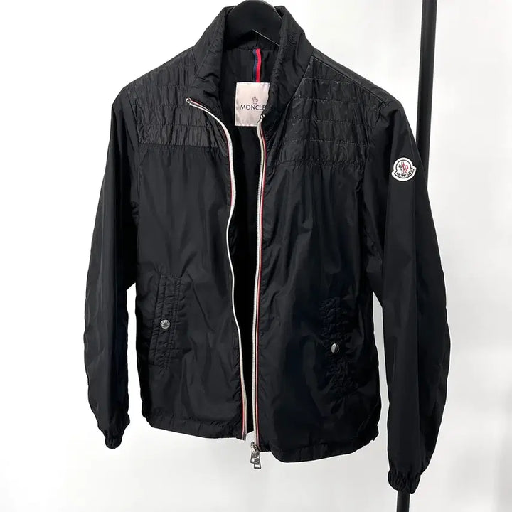 [BUNJANG] Moncler Windbreaker Zip-Up Jacket Black / [1사이즈] 몽클레어 바람막이 집업 자켓 블랙