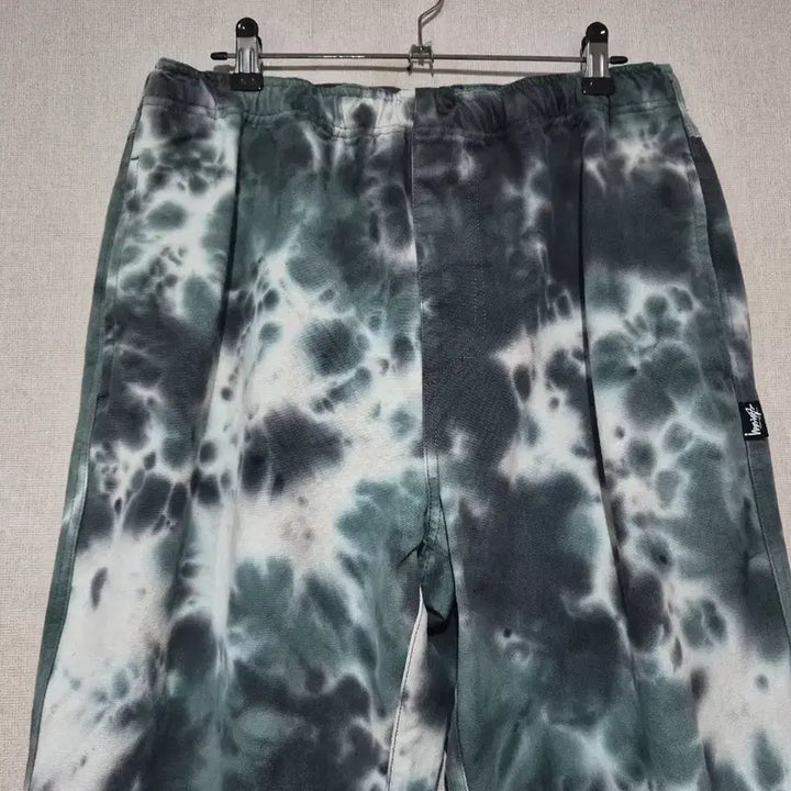 [BUNJANG] Stussy Tie-Dye Beach Pants (Size S) / Stussy 스투시 타이 다이 비치팬츠 (S)