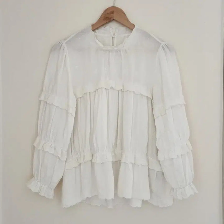 [BUNJANG] Isabel Marant Daniela White Linen Blouse (36) / 거의새옷)러블리한 이자벨마랑 린넨 다니엘라 화이트블라우스 (36)