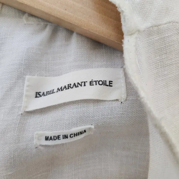 [BUNJANG] Isabel Marant Daniela White Linen Blouse (36) / 거의새옷)러블리한 이자벨마랑 린넨 다니엘라 화이트블라우스 (36)