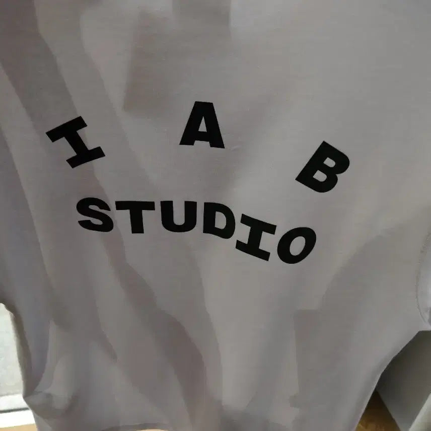 [BUNJANG] Iab Studio Long Sleeve XL / 미개봉 새제품 아이앱 롱슬리브 긴팔 xl 99000원에 팝니다