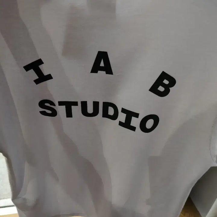 [BUNJANG] Iab Studio Long Sleeve XL / 미개봉 새제품 아이앱 롱슬리브 긴팔 xl 99000원에 팝니다