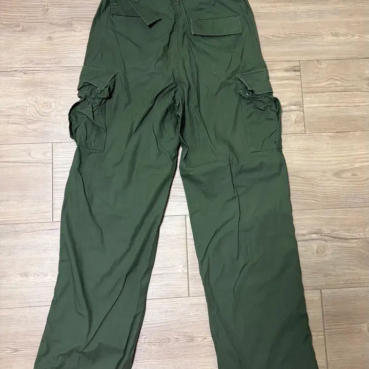[BUNJANG] Matin Standard Cotton Parachute Cargo Pants Khaki 26 / 무탠다드 코튼 파라슈트 카고팬츠 카키26사이즈
