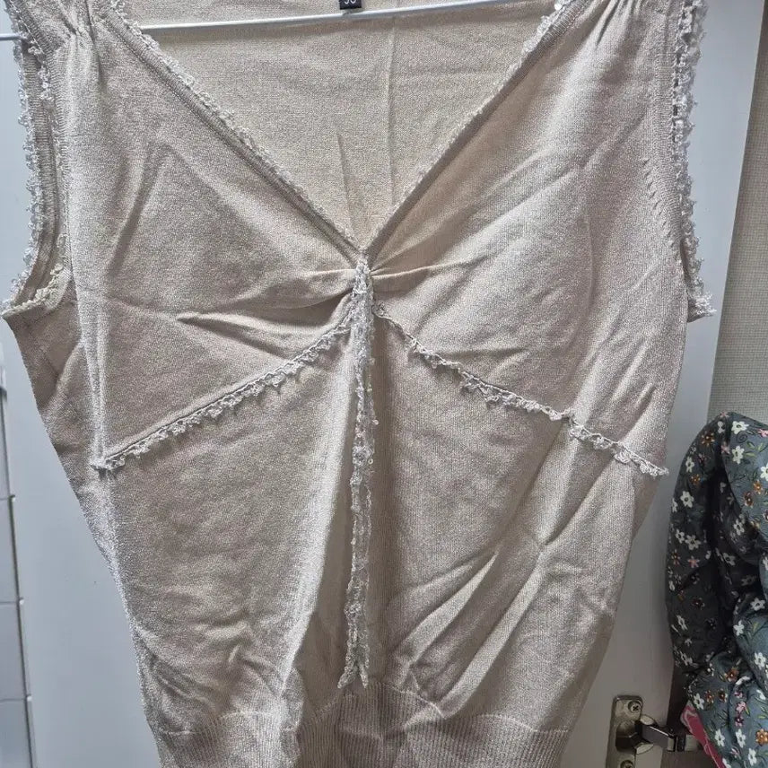[BUNJANG] Sequin Sleeveless Top / 스팽글 나시
