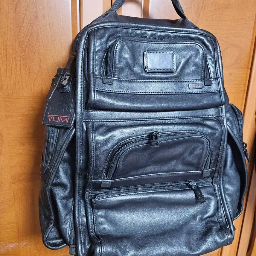 [BUNJANG] Tumi Leather Backpack Black / TUMI 가죽 백팩 블랙 남성용