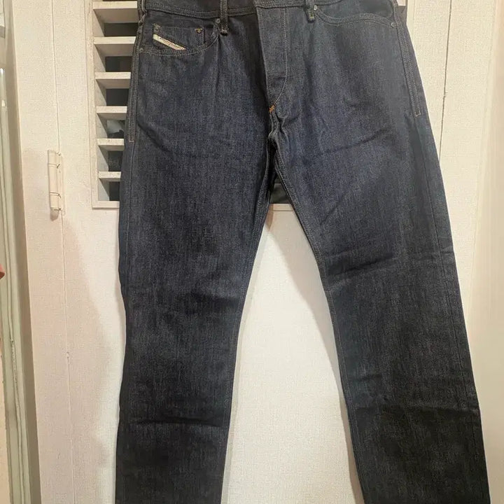 [BUNJANG] Diesel Black Regular Straight Fit Denim Jeans / 디젤 블랙 레귤러스트레이트핏데님 청바지