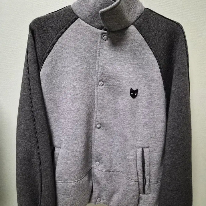 [BUNJANG] SJYP Panther Hand Rope Varsity Jumper Melange Grey / 지제로 송지오 팬서 핸드 로프 바시티 점퍼 멜란지 그레이